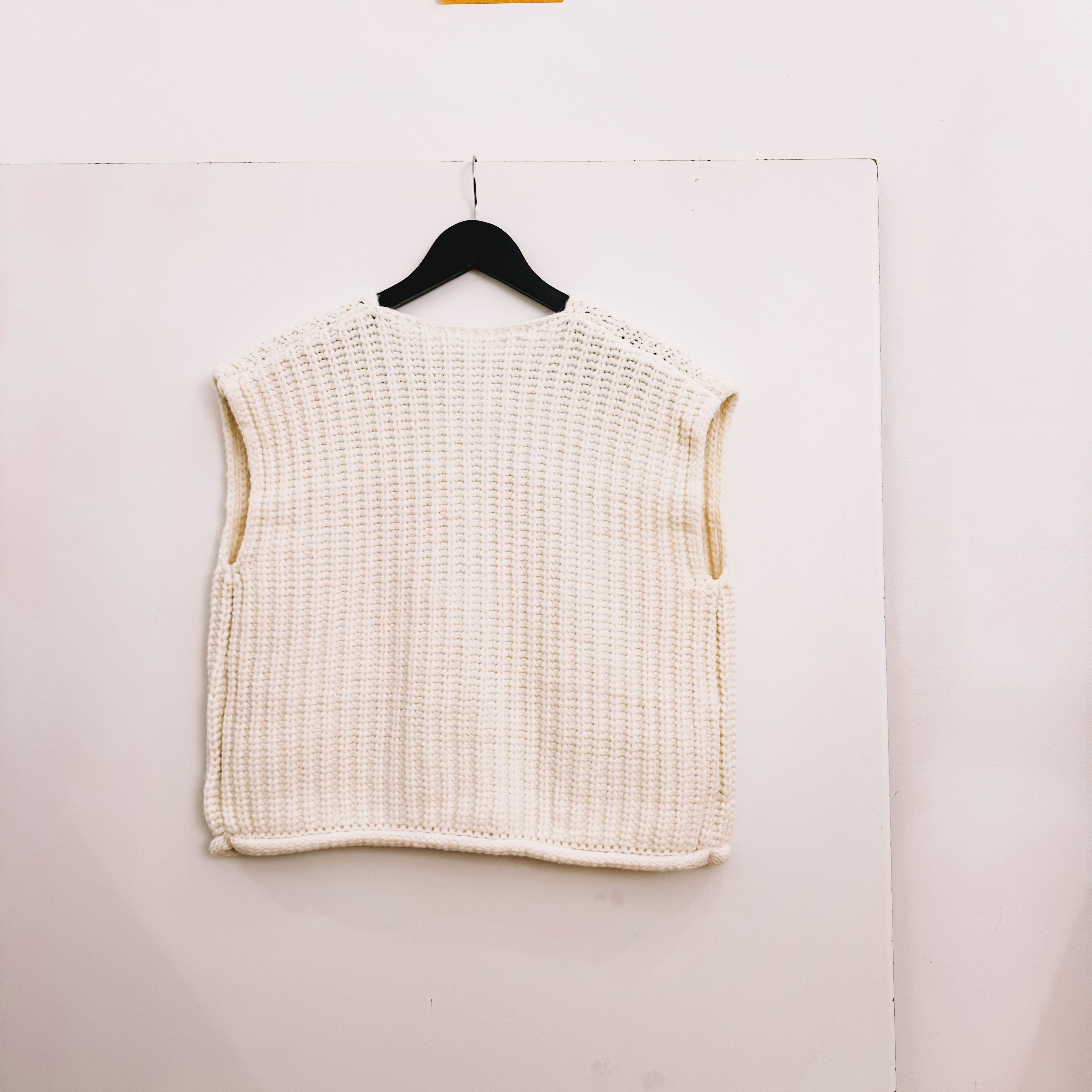 MOM knit Vest