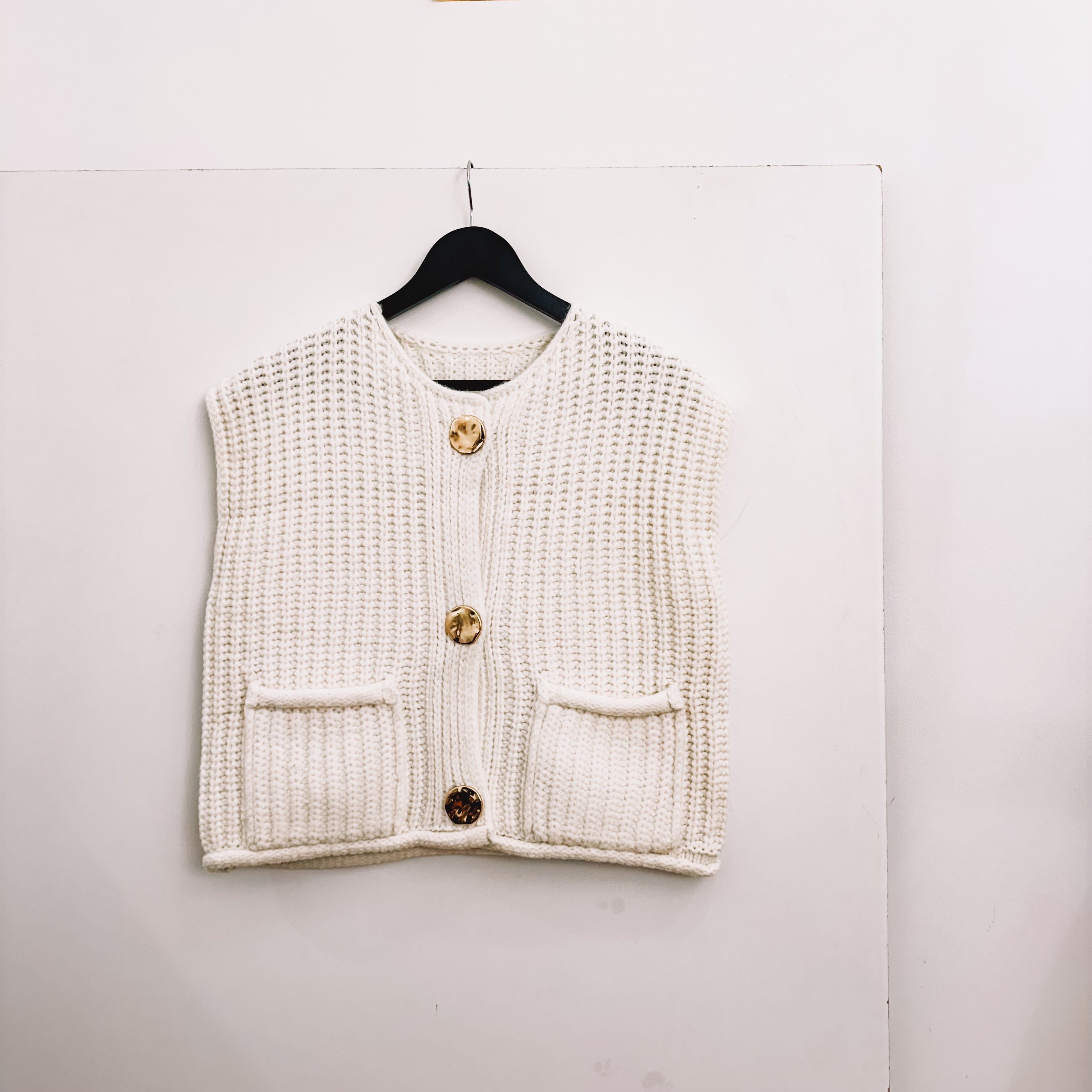 MOM knit Vest