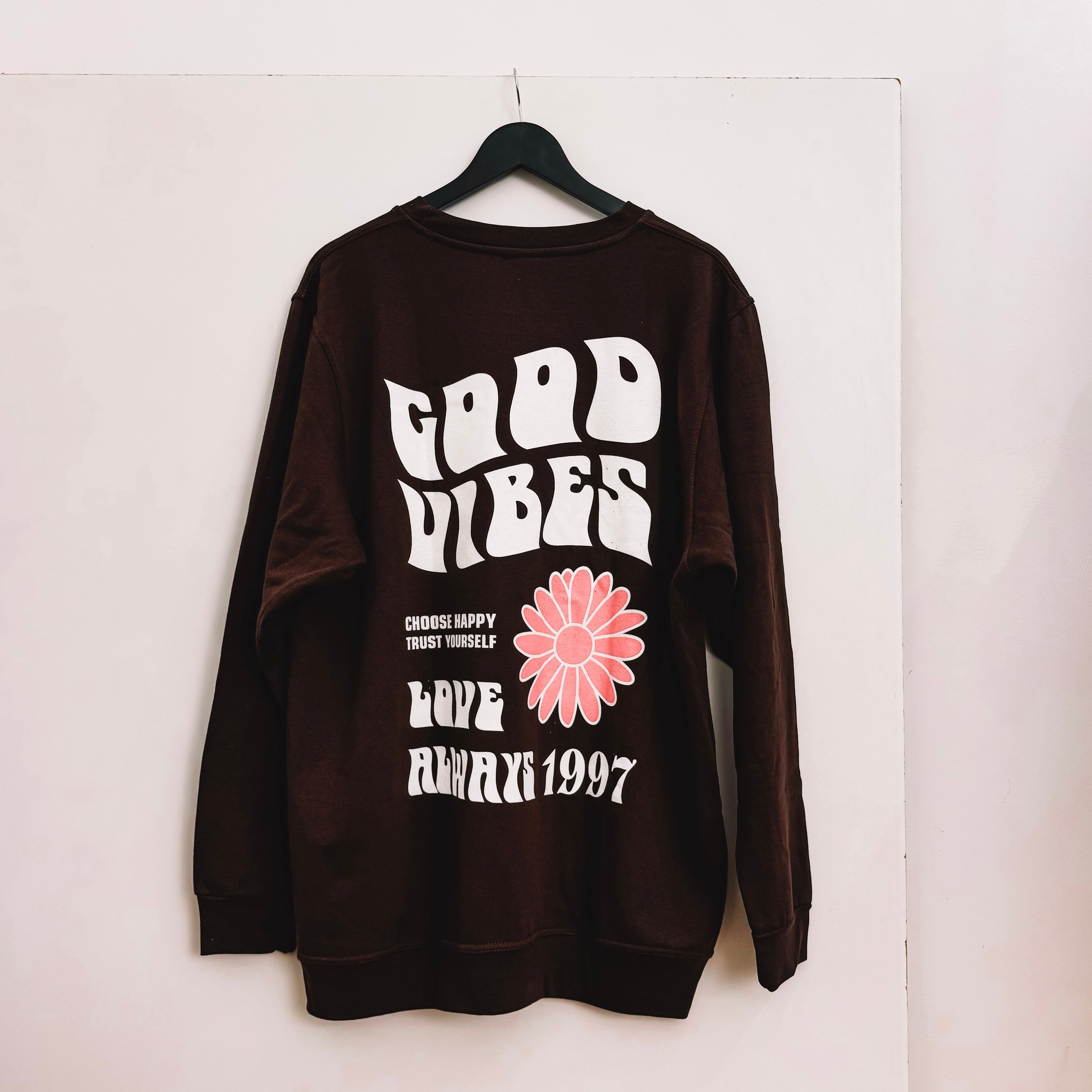 MOM choco good vibes Sweater